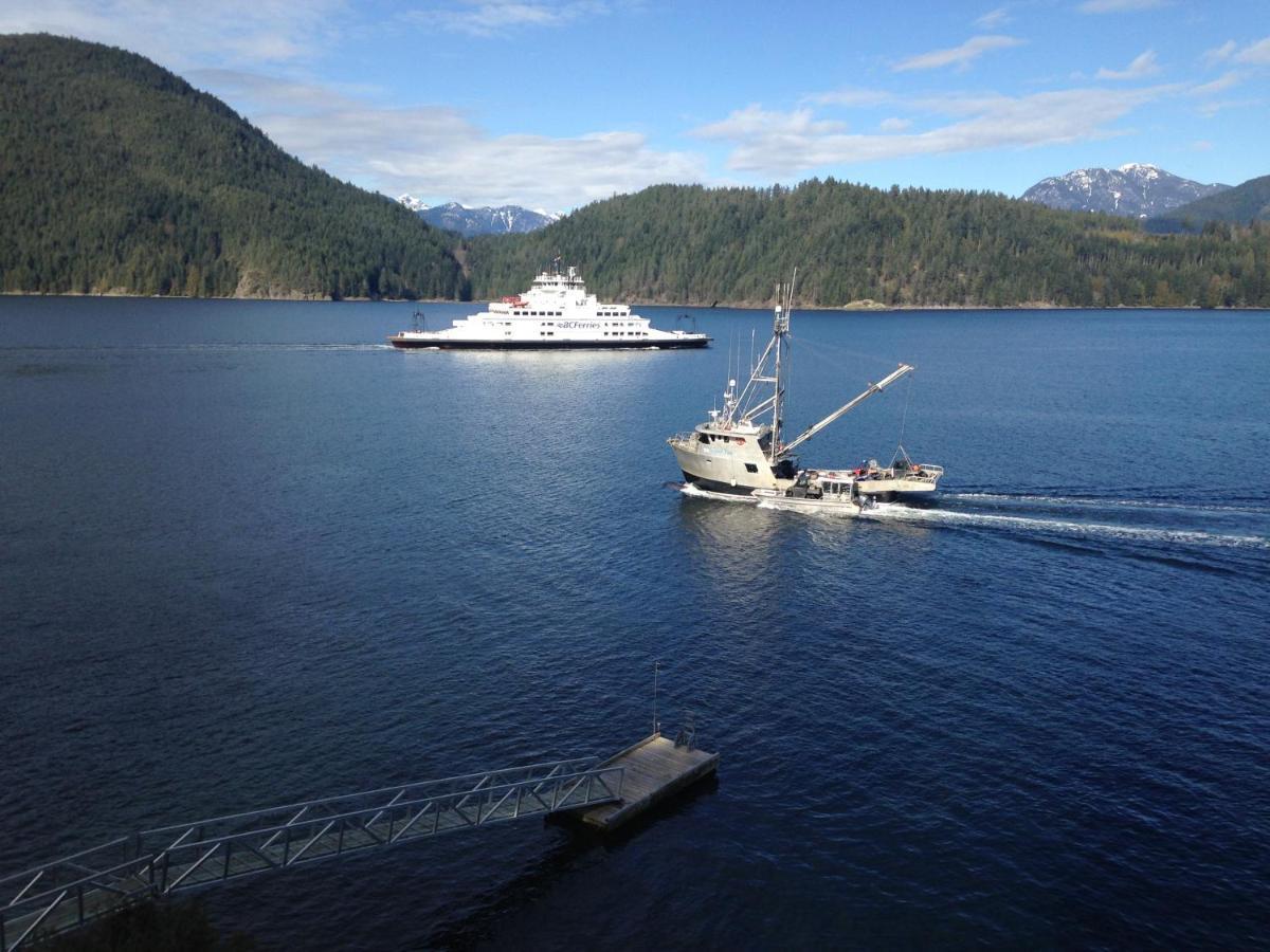 Earls Cove Orca View Bed and Breakfast Egmont Exteriör bild