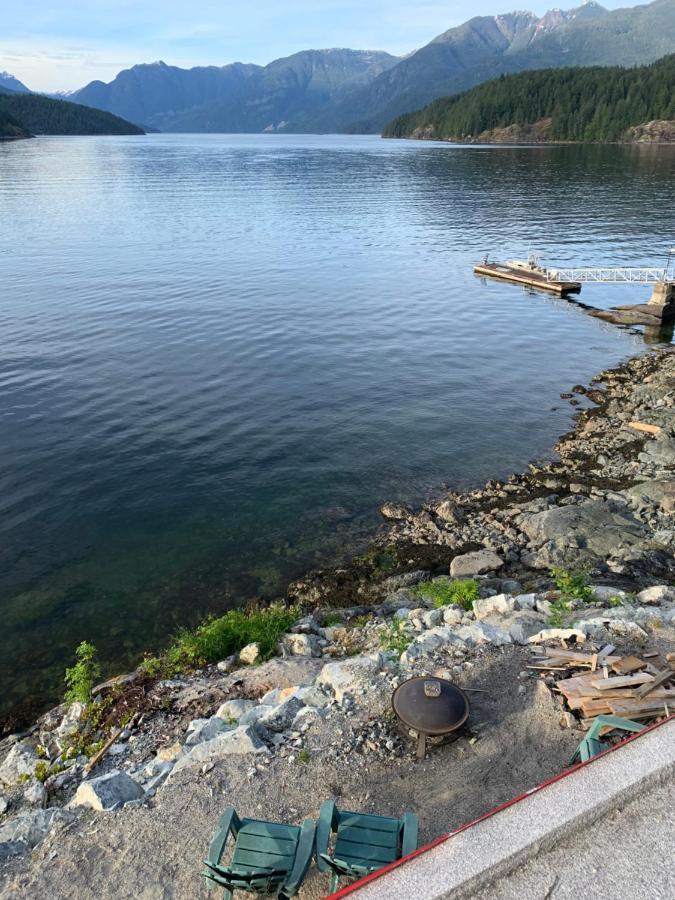 Earls Cove Orca View Bed and Breakfast Egmont Exteriör bild