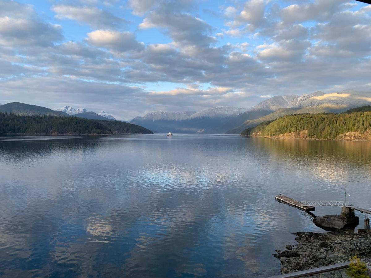 Earls Cove Orca View Bed and Breakfast Egmont Exteriör bild