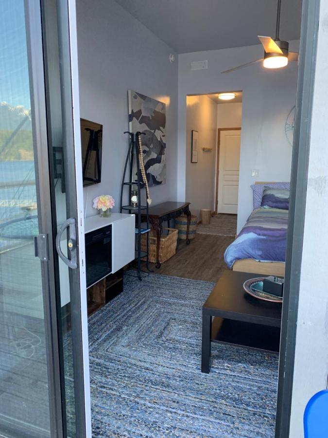 Earls Cove Orca View Bed and Breakfast Egmont Exteriör bild